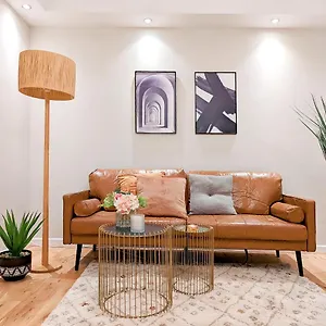  Apartment 1bd In Leyton Zone 2